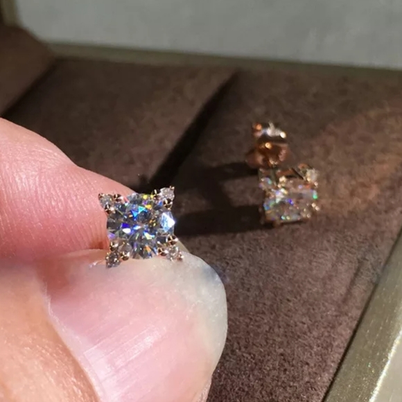 Exquisite .925 Sterling Silver AAAAA CZ Stone - Picture 2 of 7